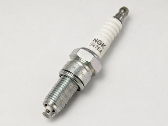 98069-5771P Bougie  (NGK DR7EA) Honda